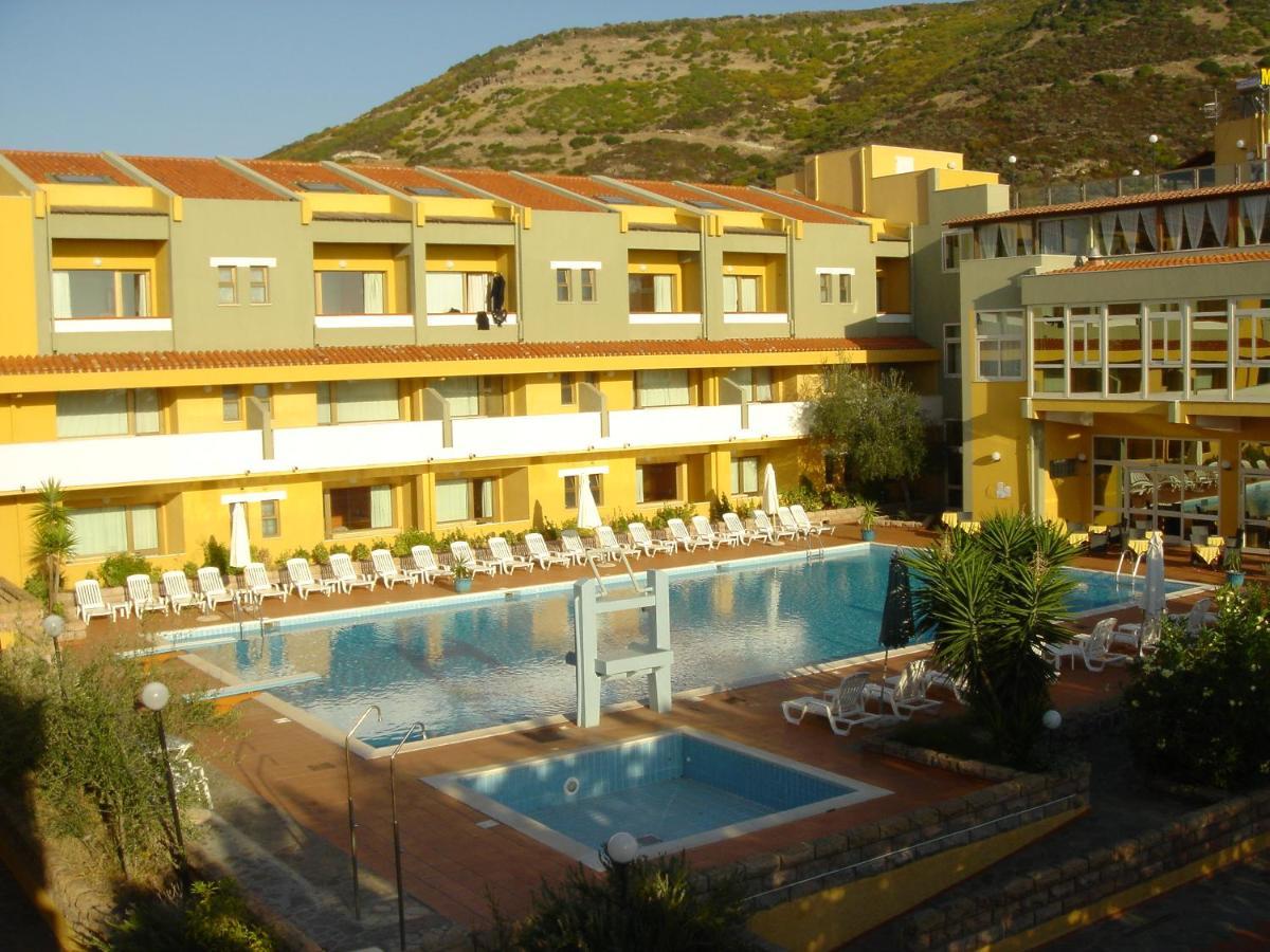 Club Malaspina Hotel & Resort Bosa Exterior foto