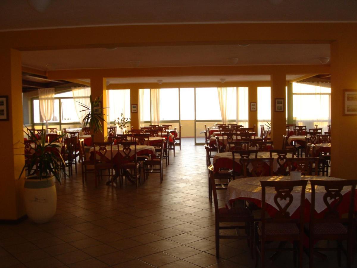 Club Malaspina Hotel & Resort Bosa Exterior foto