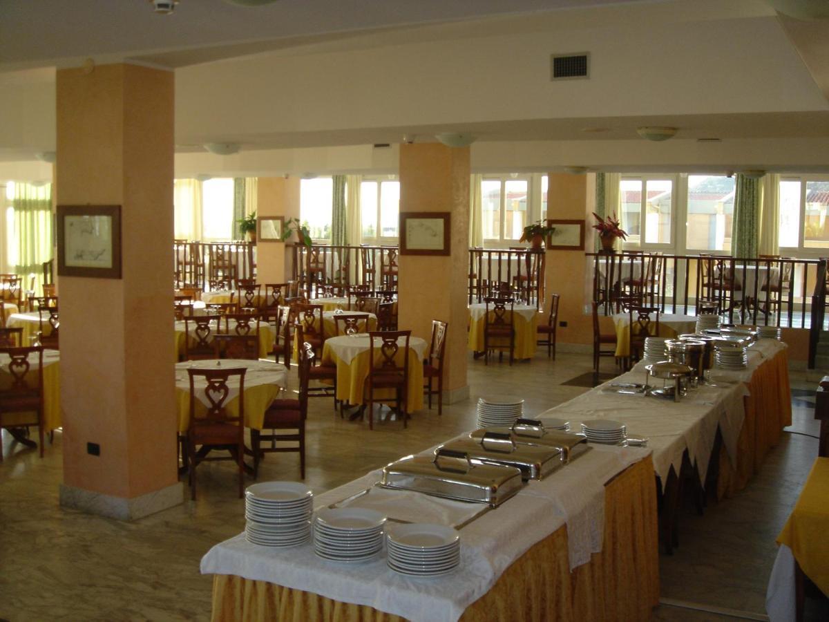 Club Malaspina Hotel & Resort Bosa Exterior foto